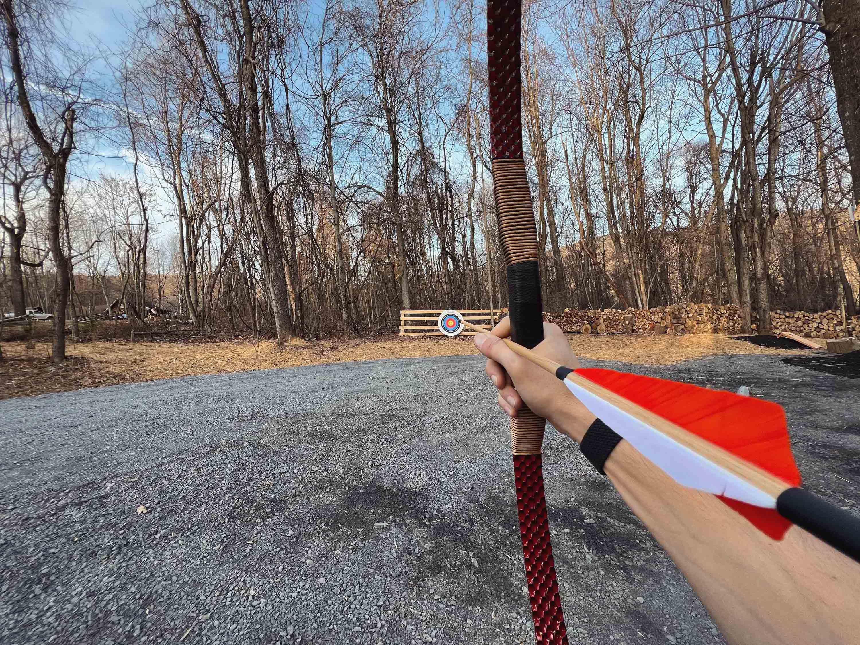 <span  class="uc_style_uc_tiles_grid_image_elementor_uc_items_attribute_title" style="color:#ffffff;">Archery with Kainokai traditional handmade recurve longbow (40 pounds)</span>