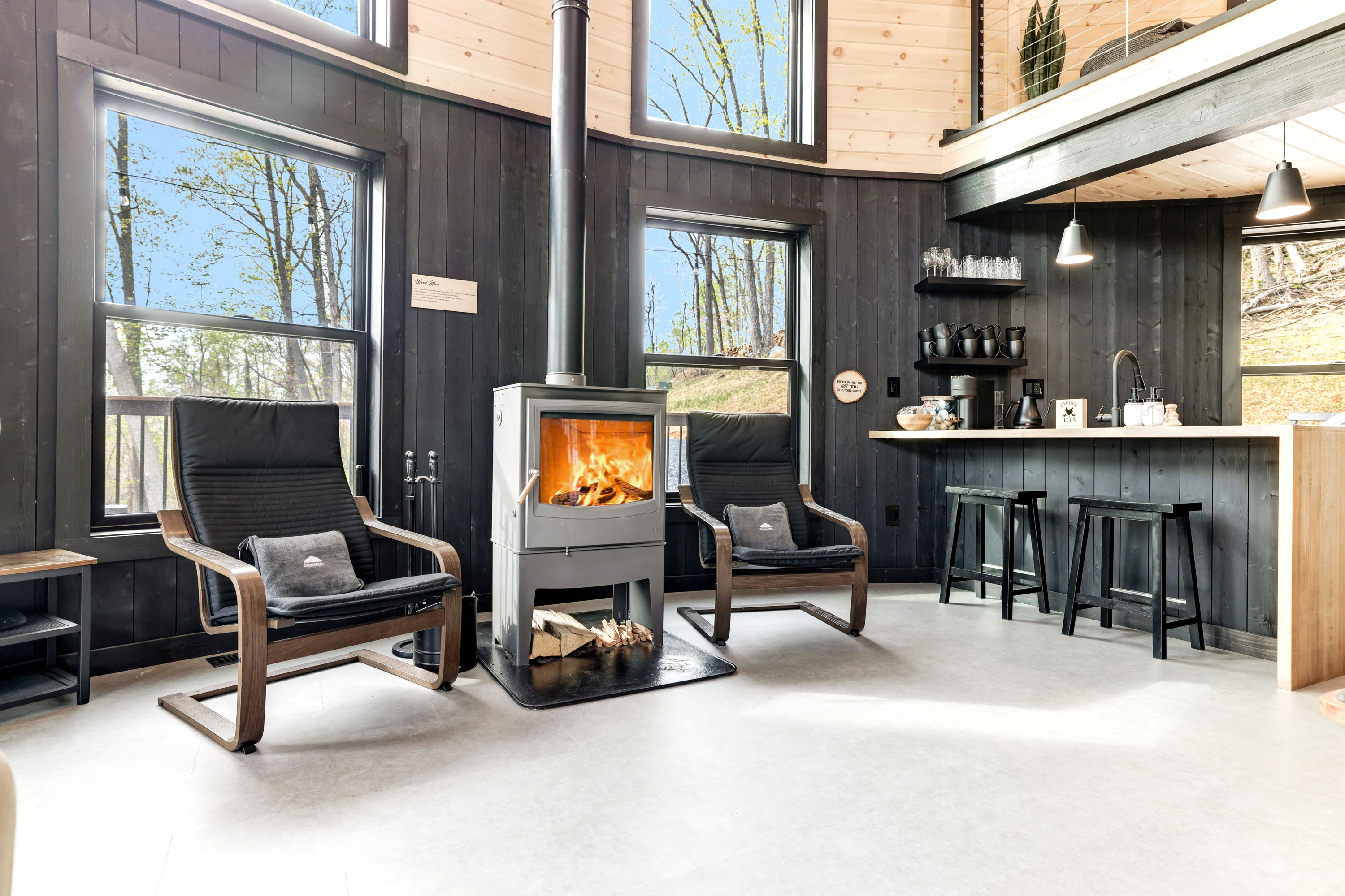 <span  class="uc_style_uc_tiles_grid_image_elementor_uc_items_attribute_title" style="color:#ffffff;">Wood Stove, Lounge Chairs, Kitchen Island, Bar Stools, Nespresso Coffee Machine - Skyline Yurt</span>